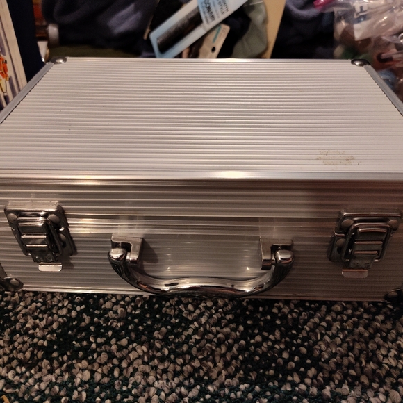 NWT! Makeup Case (FULL) - Picture 3 of 16